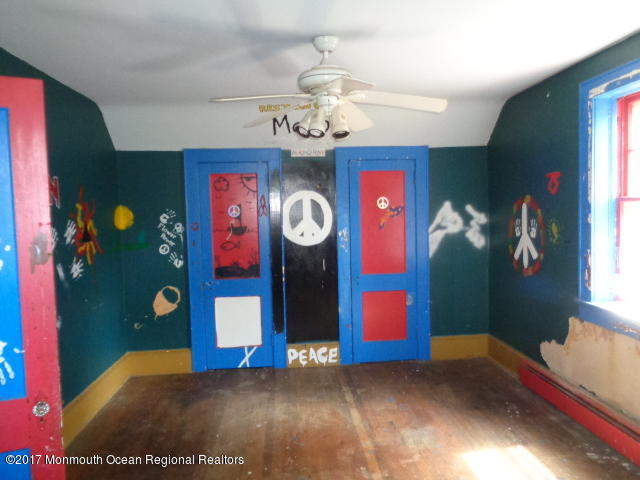 99 Pond Road Freehold, NJ 07728 - Photo 6 of 17 DSC04991
