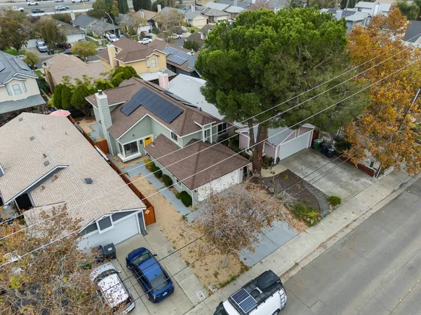 $579,000 | 335 West Clover Road, Tracy, CA 95376