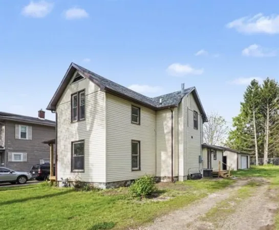 $250,000 | 112 North Andrews Street, Three Rivers, MI 49093