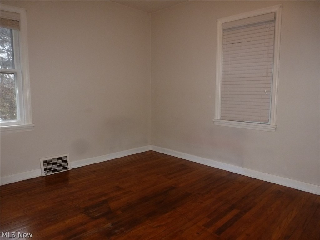 5683 Wellington Road Cleveland, OH 44124 - Photo 22 of 25 Gallery Image 22