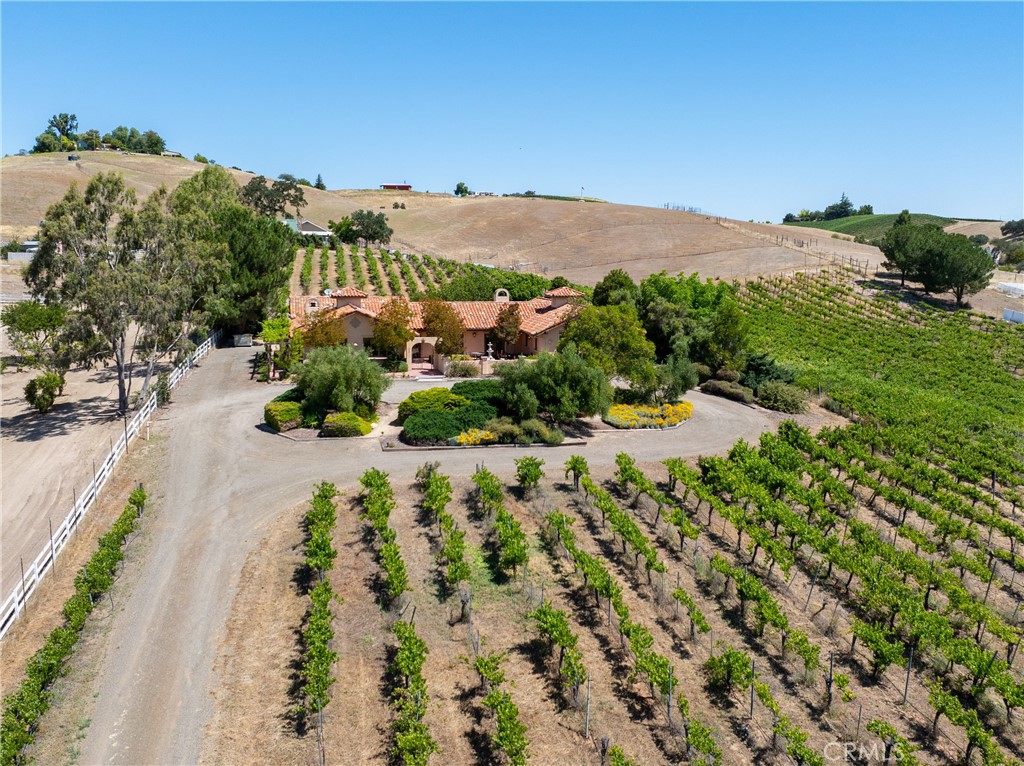 7568 Creston Road Paso Robles, CA 93446 - Photo 45 of 57