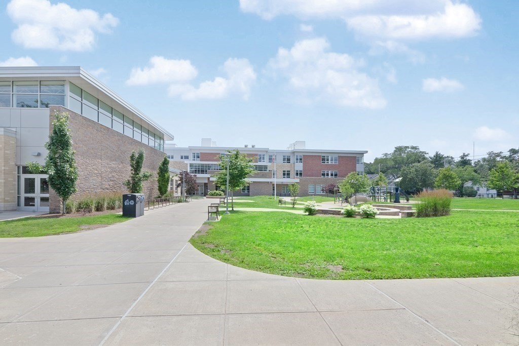 1244 Beacon Street Newton, MA 02468 - Photo 27 of 28