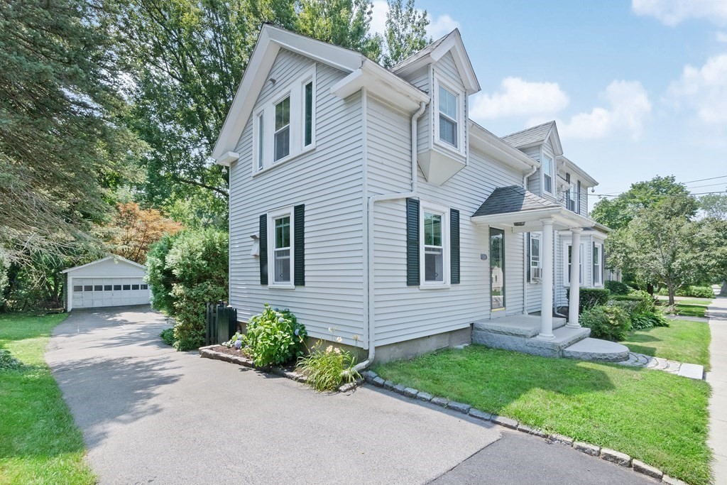 1244 Beacon Street Newton, MA 02468 - Photo 4 of 28