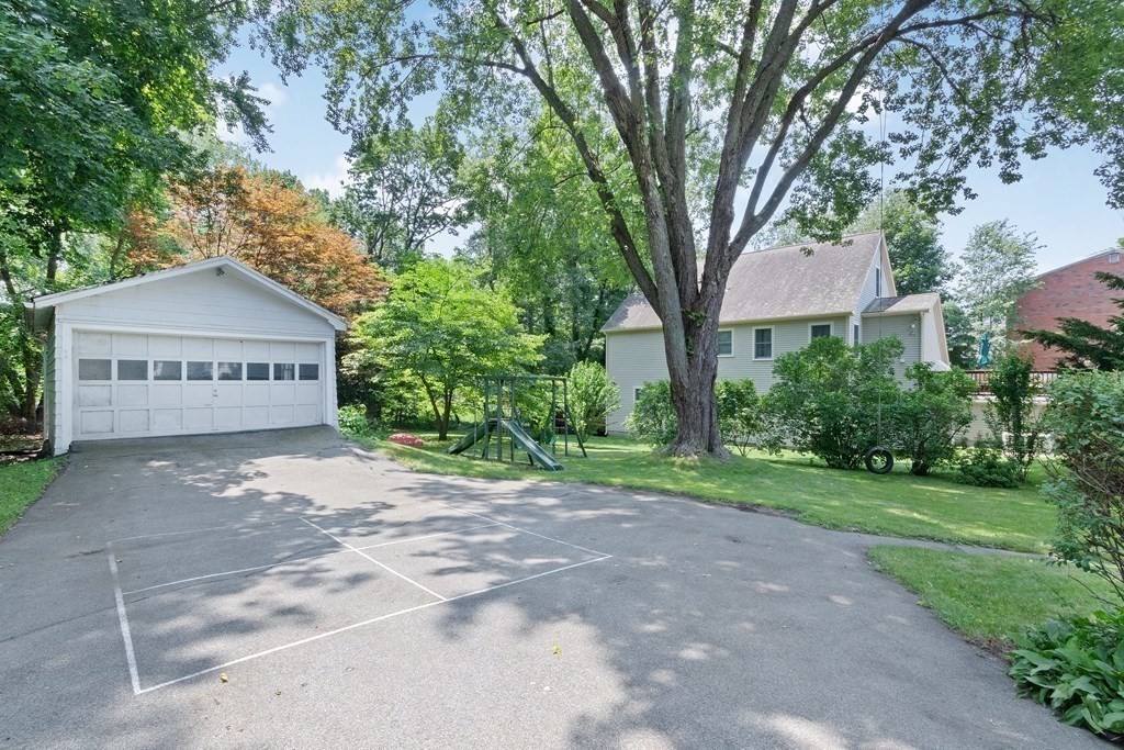 1244 Beacon Street Newton, MA 02468 - Photo 6 of 28