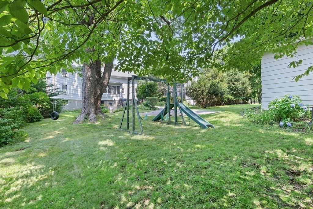 1244 Beacon Street Newton, MA 02468 - Photo 8 of 28