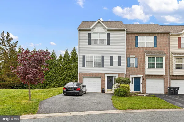 $344,900 | 16 Highland Circle, Newark, DE 19713