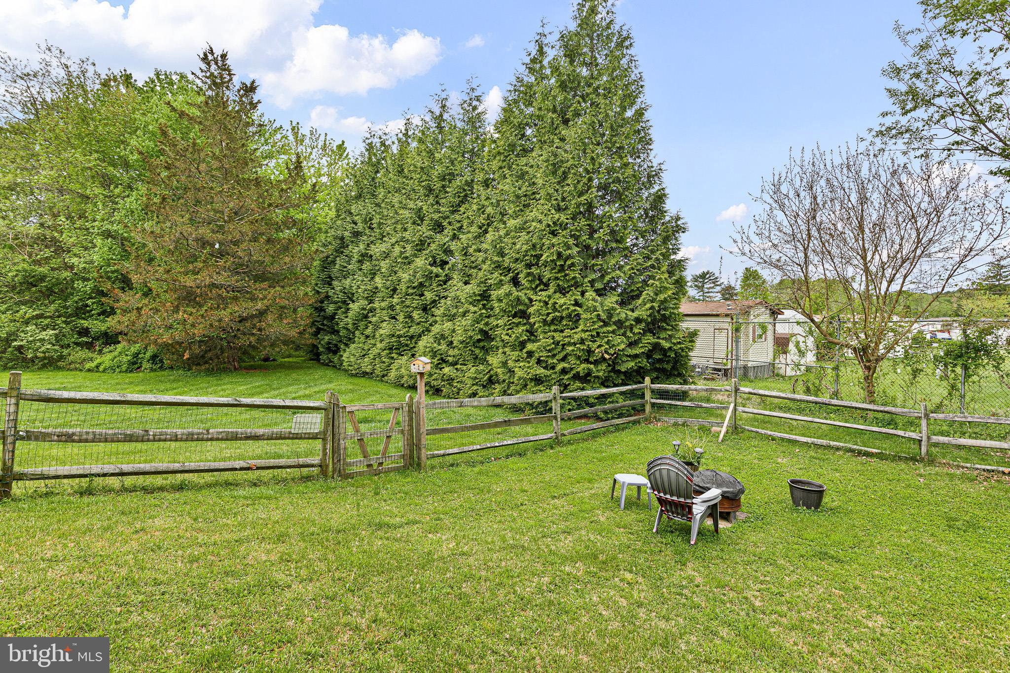 16 Highland Circle Newark, DE 19713 - Photo 20 of 20 a view of a park with some trees
