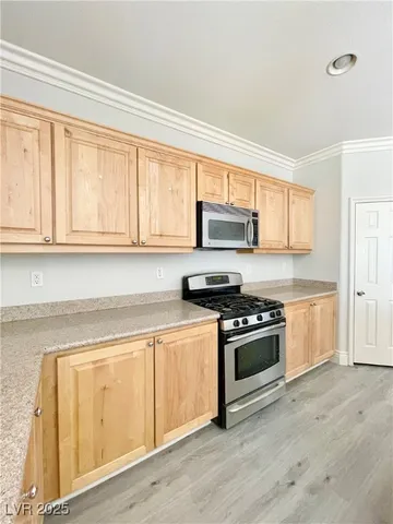 $2,995 | 33 Tall Ruff Drive, Las Vegas, NV 89148