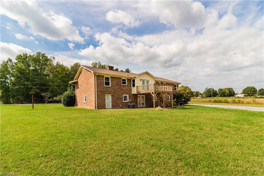 5174 Ridge Road Lexington, NC 27295 - Photo 5 of 30 Gallery Image 5