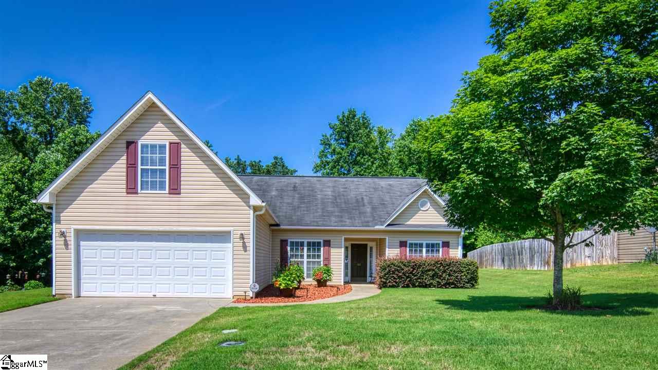 152 Rounded Wind Drive Easley, SC 29642 - Photo 1 of 35 Gallery Image 1