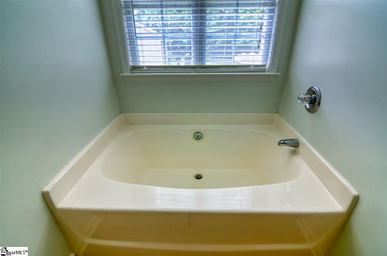 152 Rounded Wind Drive Easley, SC 29642 - Photo 24 of 35 Gallery Image 24
