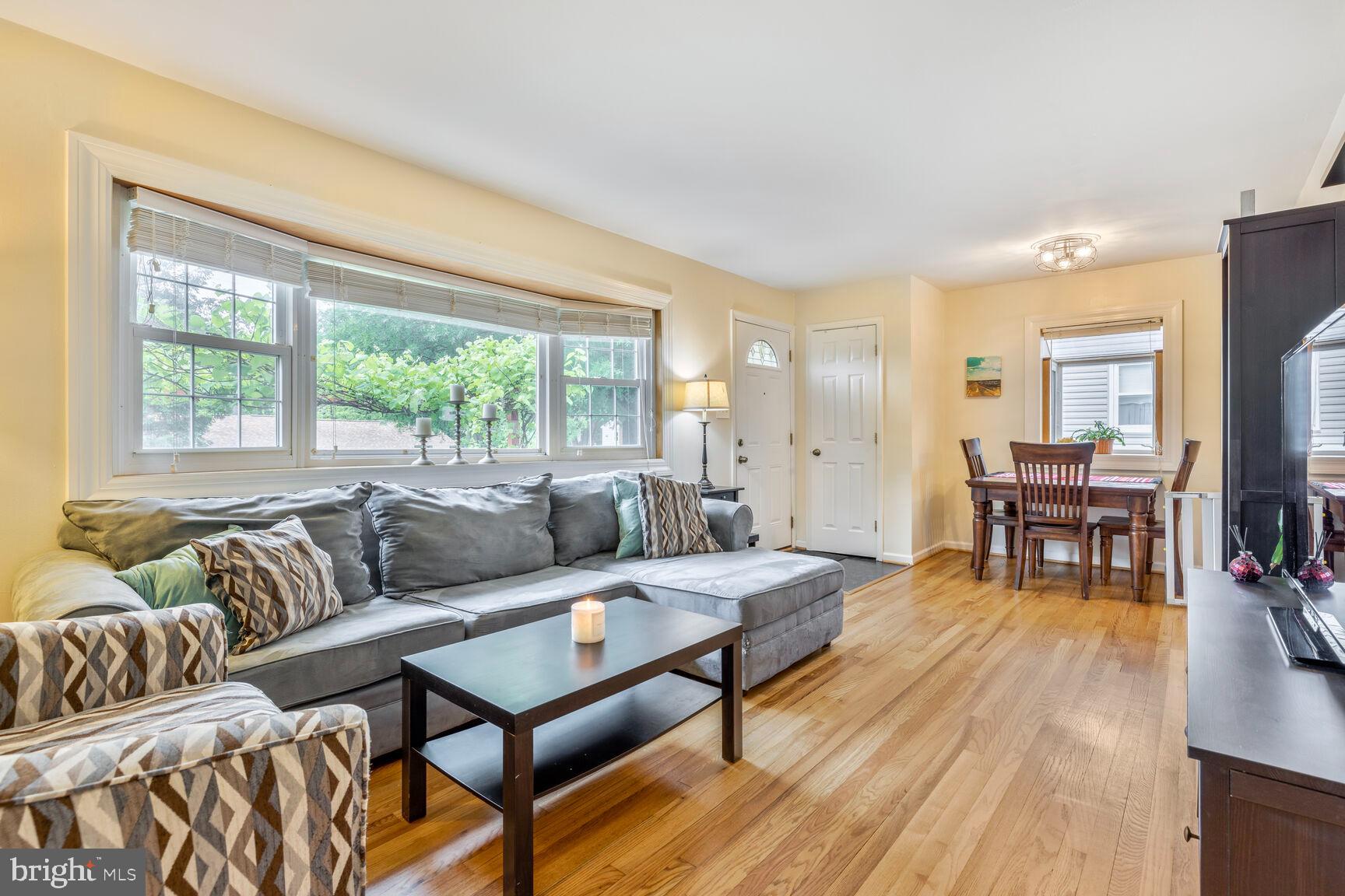 1024 Gilbert Road Rockville, MD 20851 - Photo 3 of 19 Gallery Image 3