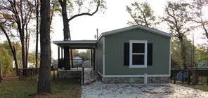 a view of a entrance gate of the house