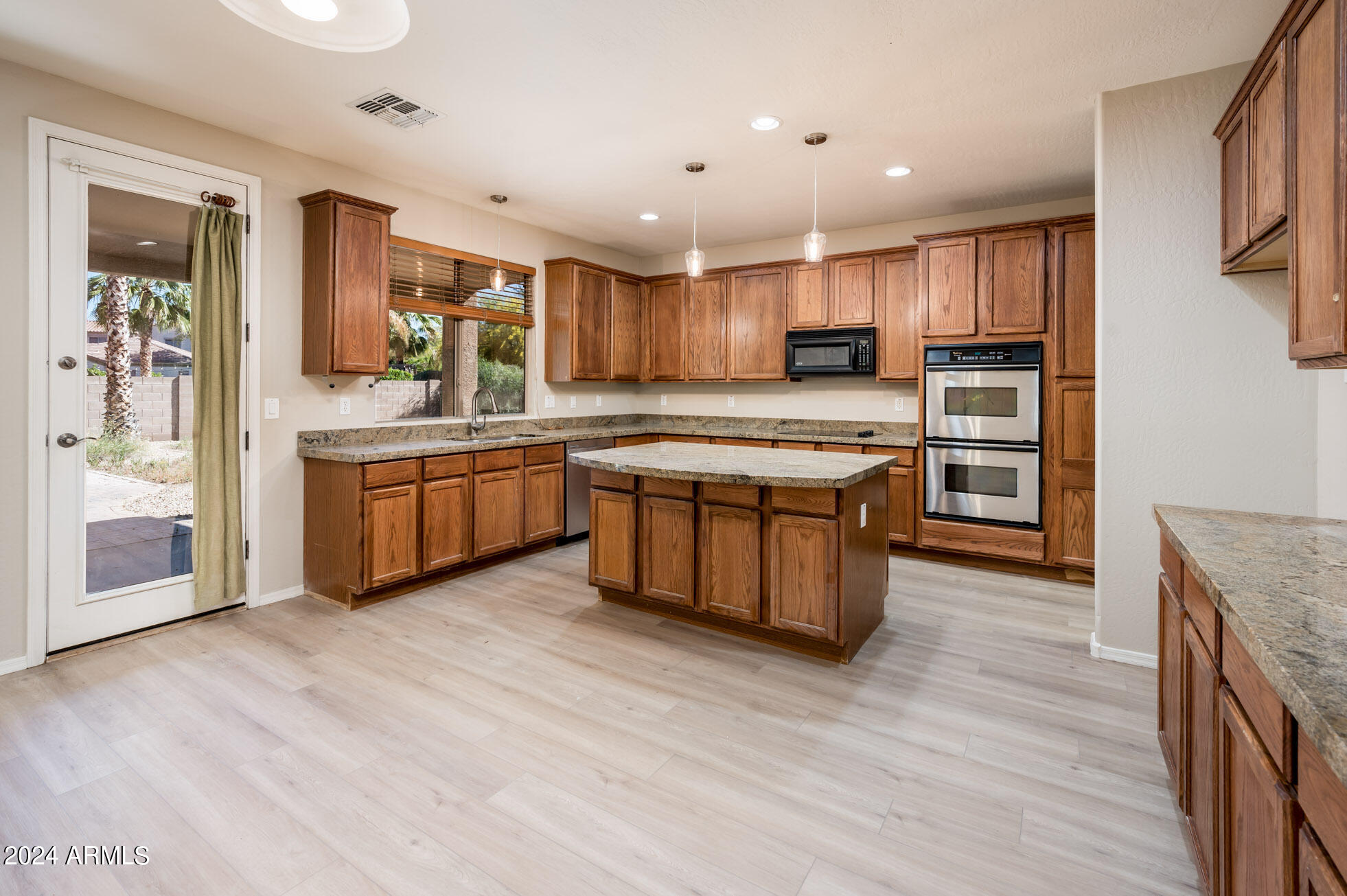 2740 West Florimond Road Phoenix, AZ 85086 - Photo 8 of 44 Island Kitchen Light and Bright