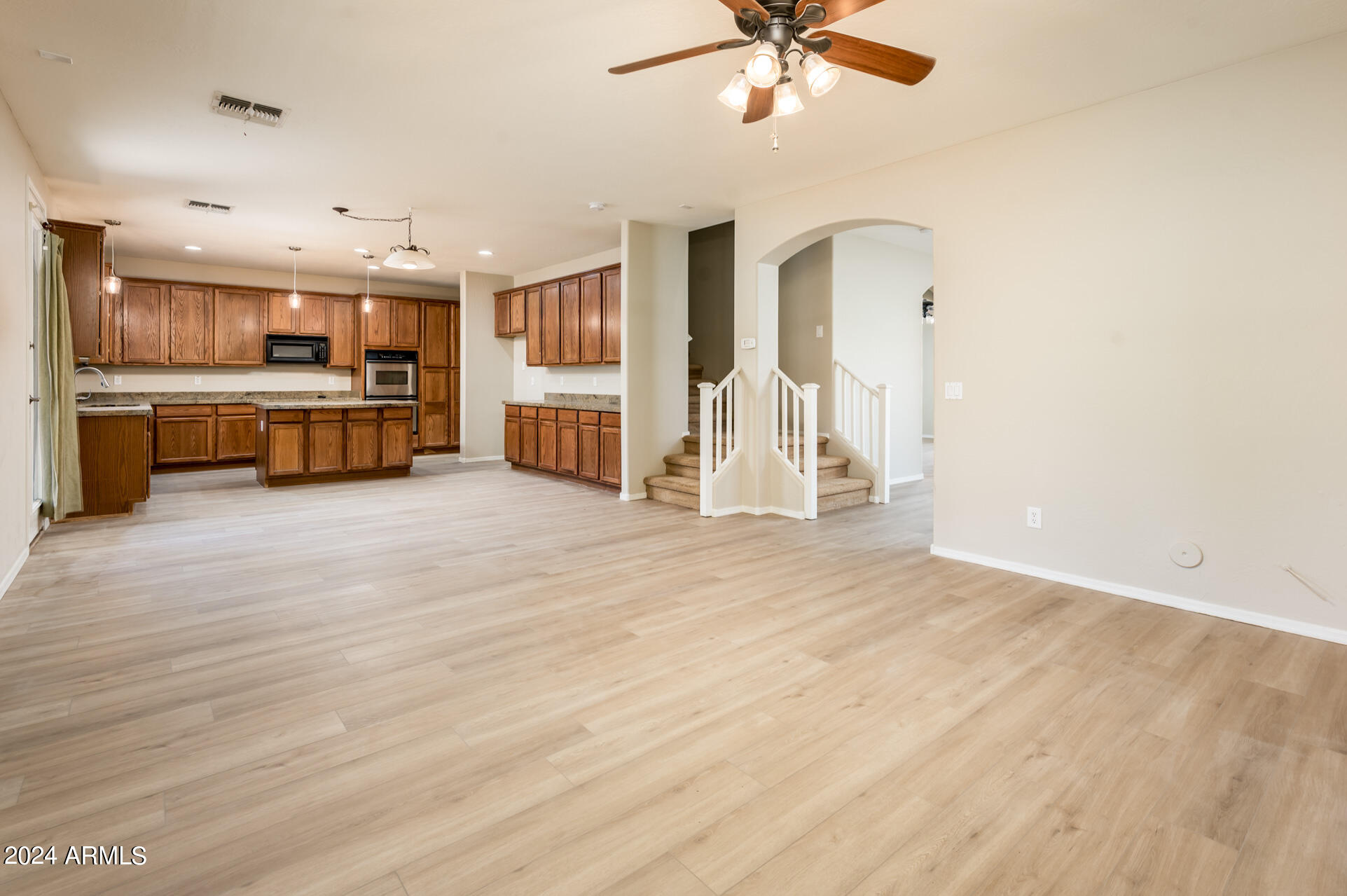 2740 West Florimond Road Phoenix, AZ 85086 - Photo 10 of 44 Great Room