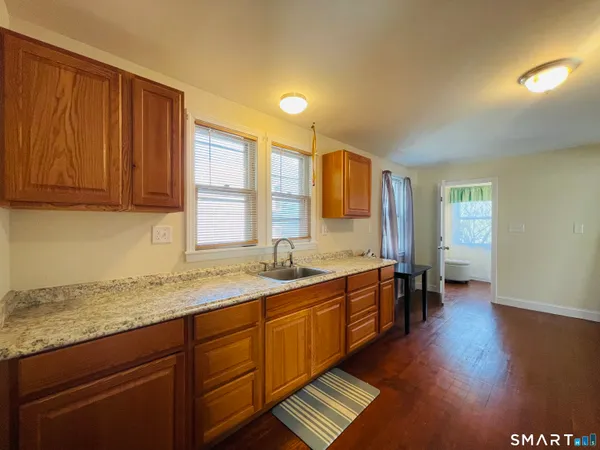 $900 | 194 Washington Avenue, Torrington, CT 06790