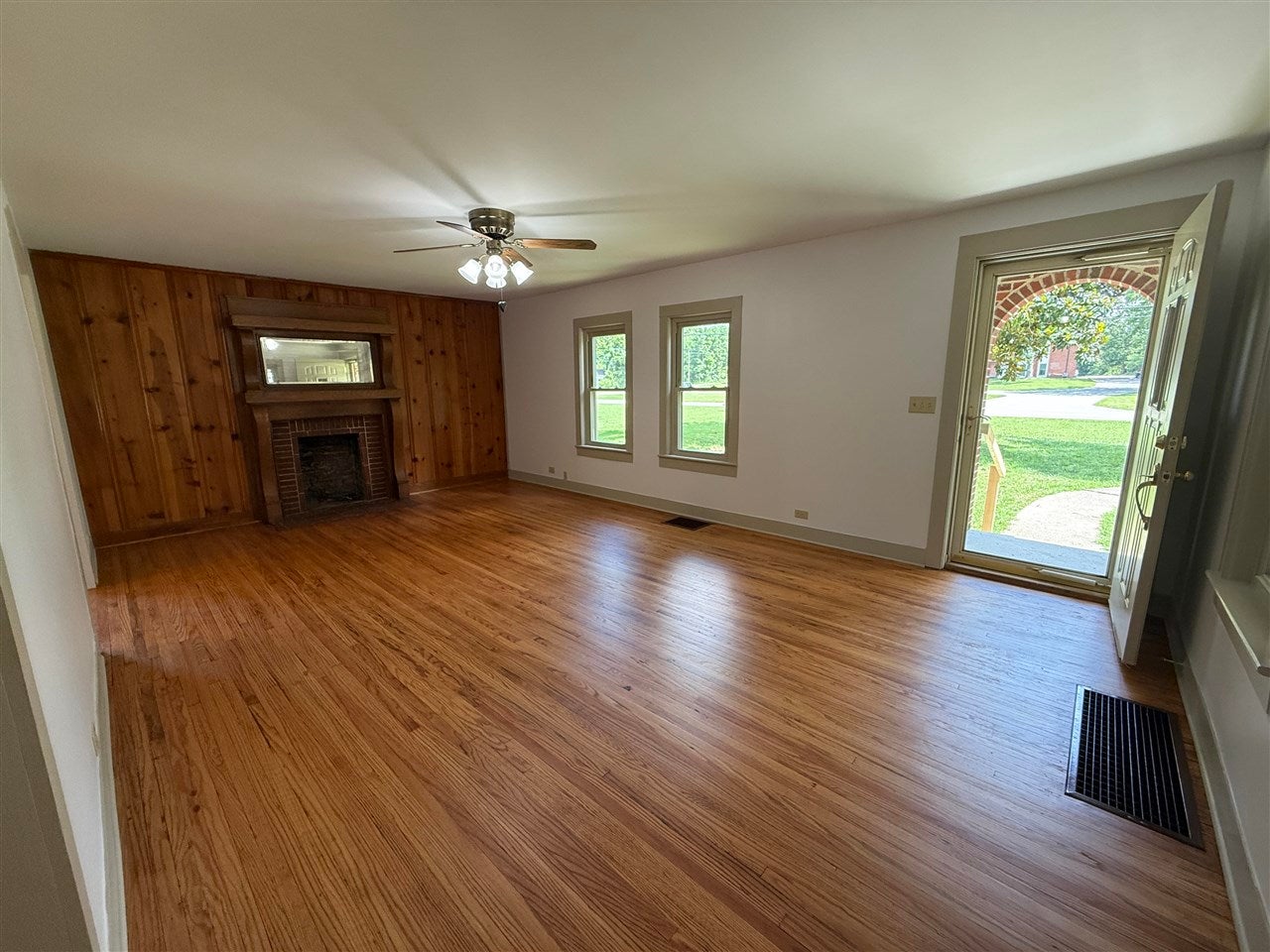 171 Franklin Road Scottsville, KY 42164 - Photo 6 of 33 Gallery Image 6