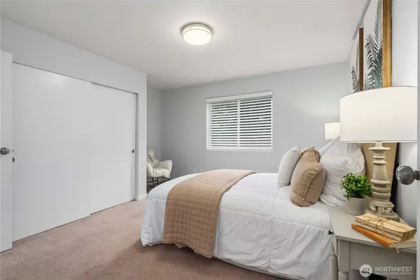 $300,000 | 1101 37th Street Southeast, Unit 301, Auburn, WA 98002