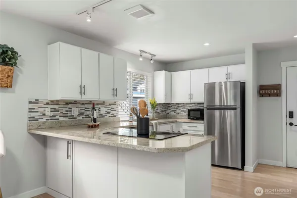 $300,000 | 1101 37th Street Southeast, Unit 301, Auburn, WA 98002