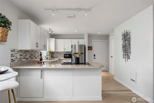 $300,000 | 1101 37th Street Southeast, Unit 301, Auburn, WA 98002