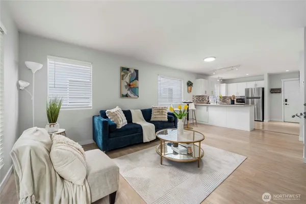 $300,000 | 1101 37th Street Southeast, Unit 301, Auburn, WA 98002