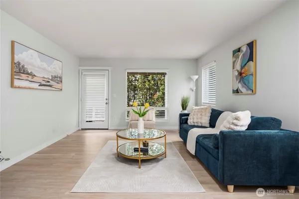 $300,000 | 1101 37th Street Southeast, Unit 301, Auburn, WA 98002