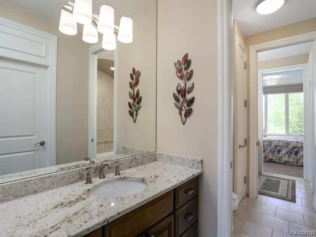 2744 North Addison Circle Rochester, MI 48306 - Photo 35 of 62