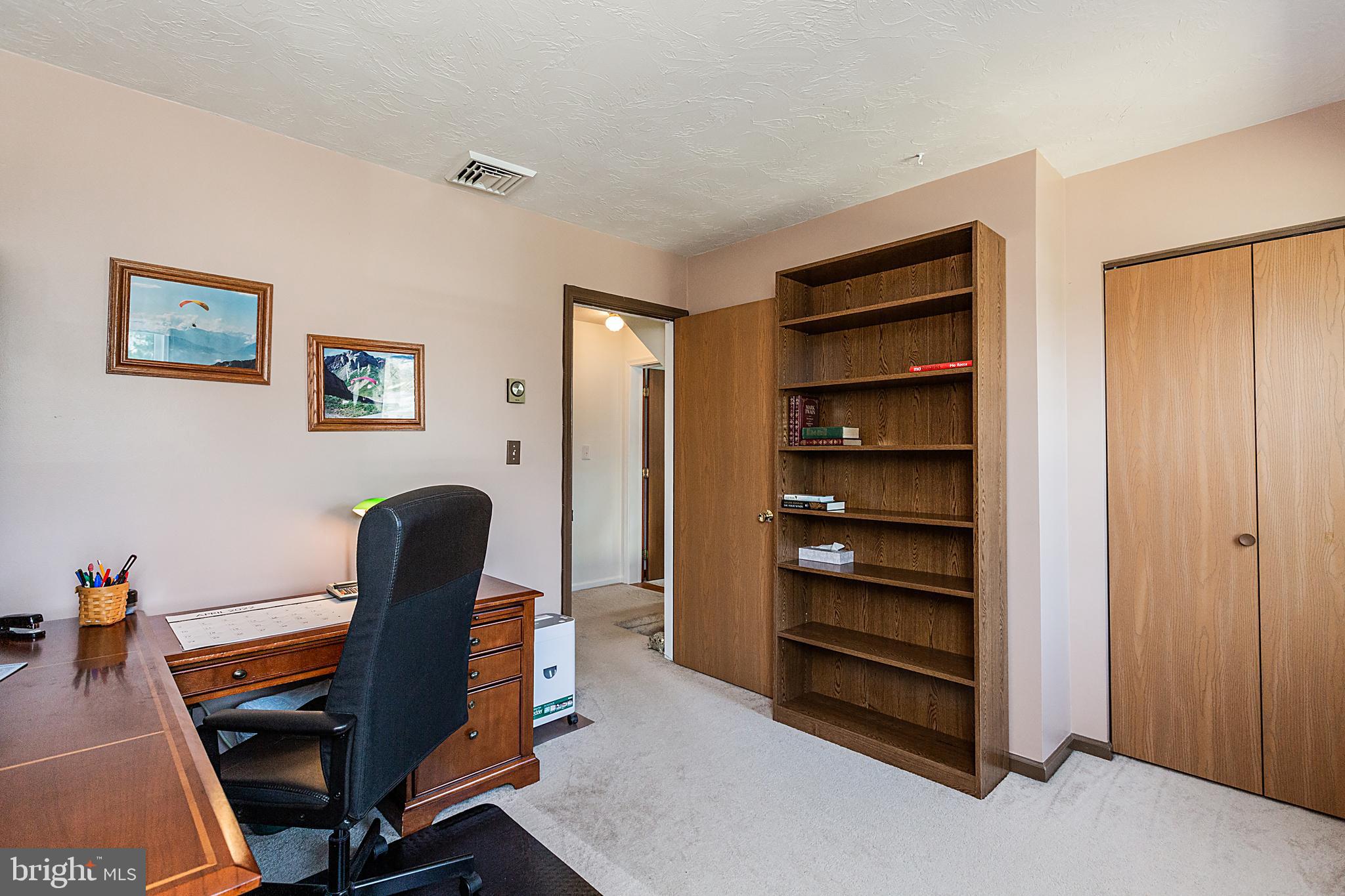 86 Allen Road Ephrata, PA 17522 - Photo 61 of 77 4th Bedroom with closet