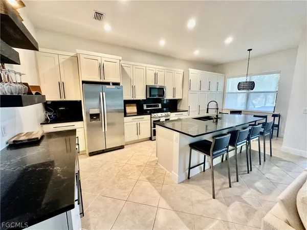 $3,100 | 12454 Kentwood Avenue, Fort Myers, FL 33913