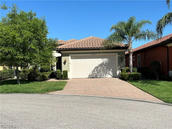 $3,100 | 12454 Kentwood Avenue, Fort Myers, FL 33913