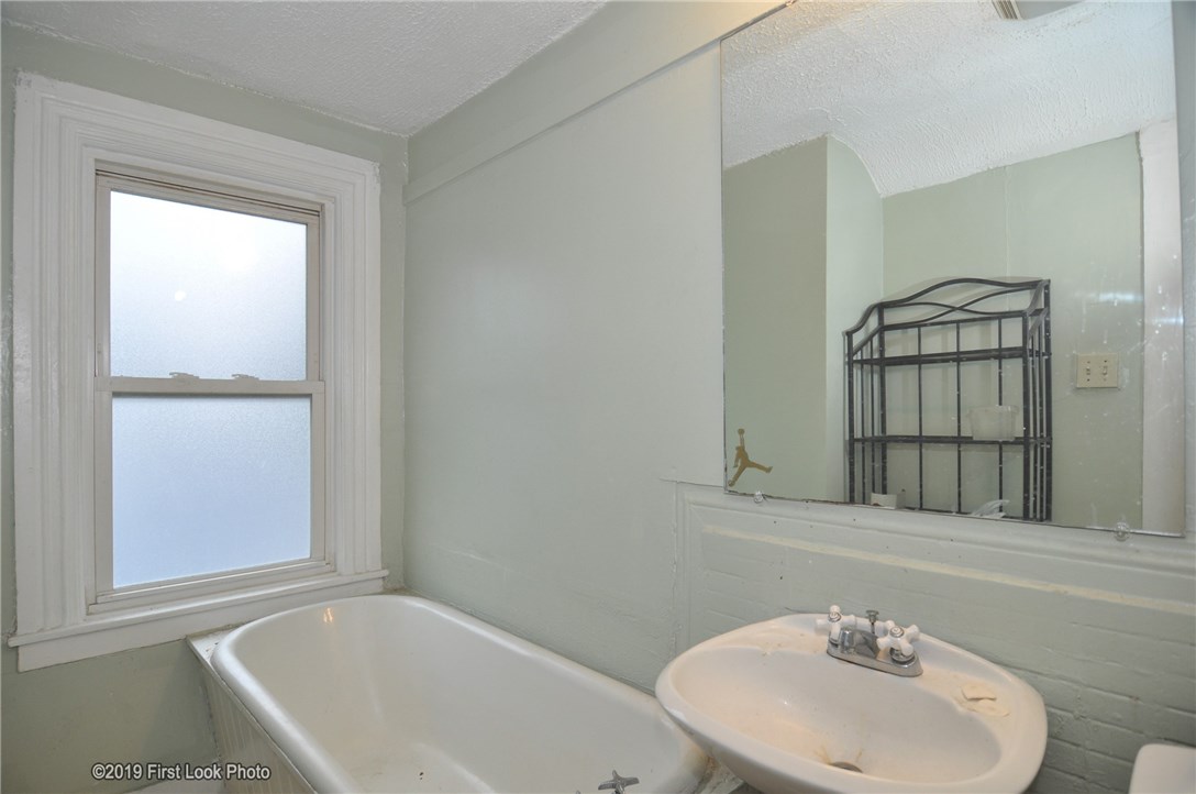 167 2nd Avenue Woonsocket, RI 02895 - Photo 21 of 31