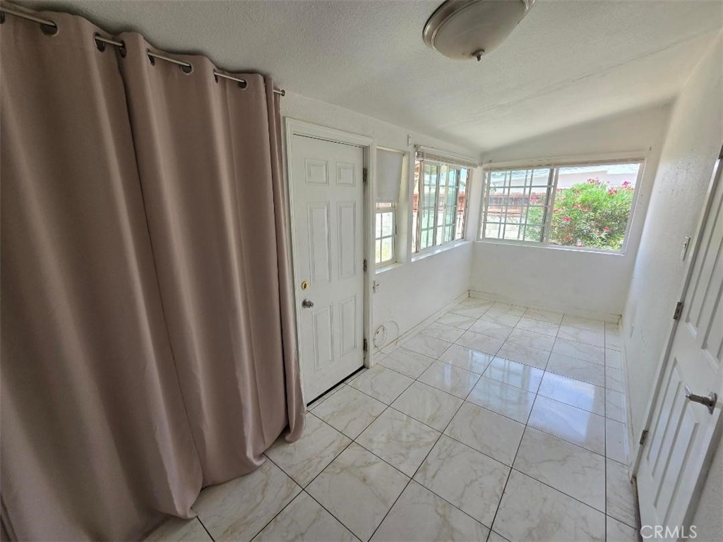 1510 East Ave R Palmdale, CA 93550 - Photo 19 of 28 Gallery Image 19