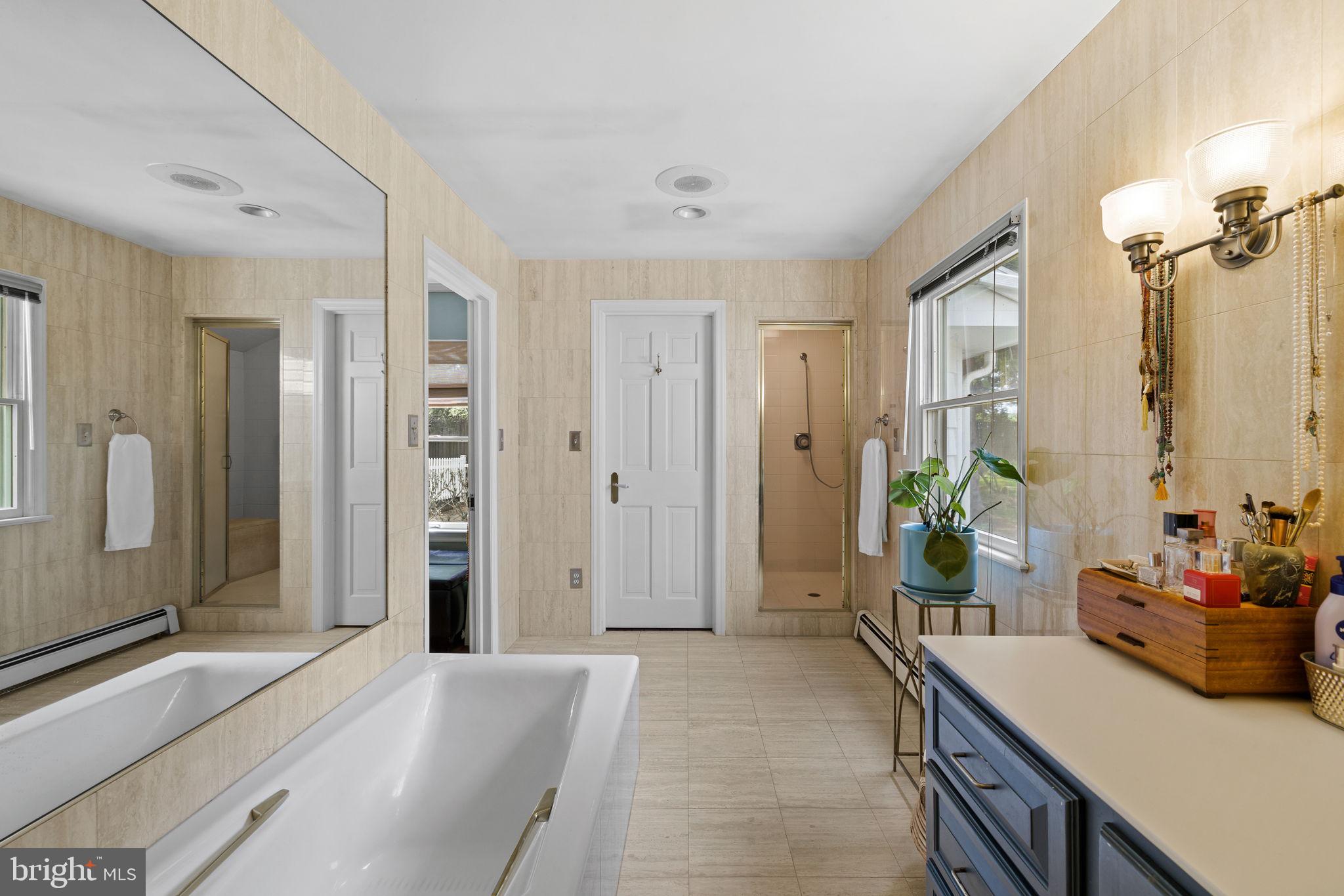 65 Covered Bridge Road New Hope, PA 18938 - Photo 15 of 117 First Fl Primary Bath