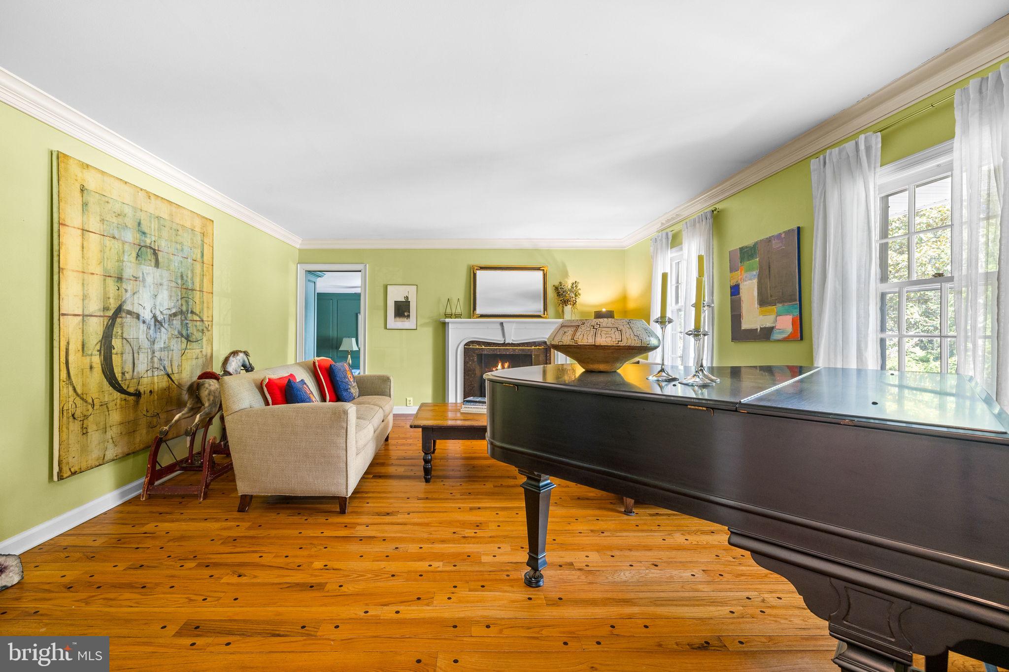 65 Covered Bridge Road New Hope, PA 18938 - Photo 18 of 117 Living Room