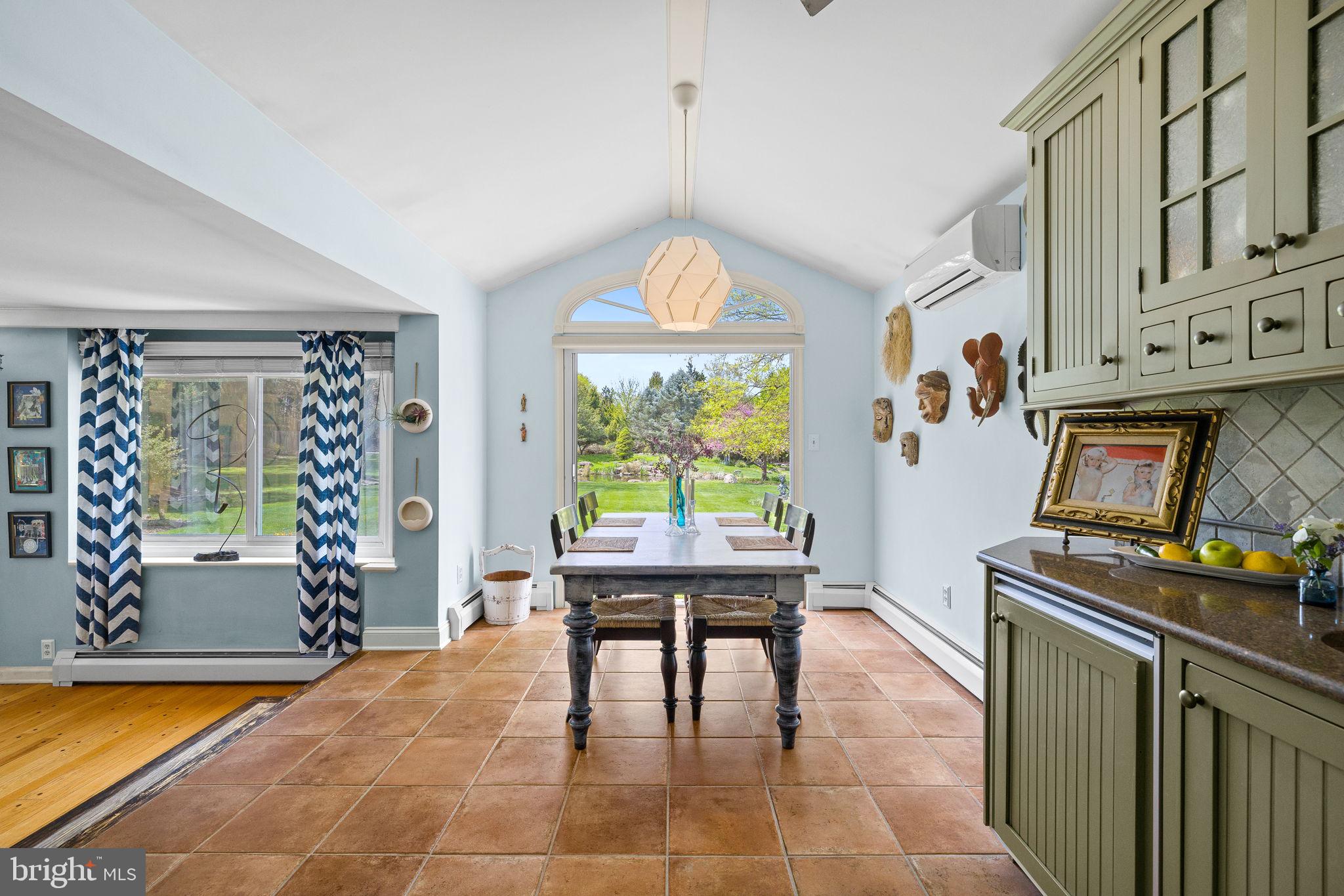 65 Covered Bridge Road New Hope, PA 18938 - Photo 40 of 117 Breakfast Room