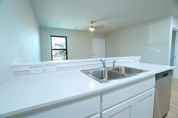 $1,650 | 3008 Grey Wolf Circle, Unit 114, Denton, TX 76209