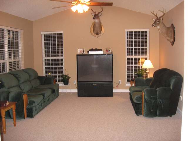 127 Joshua Road Woodruff, SC 29388 - Photo 4 of 19 Gallery Image 4