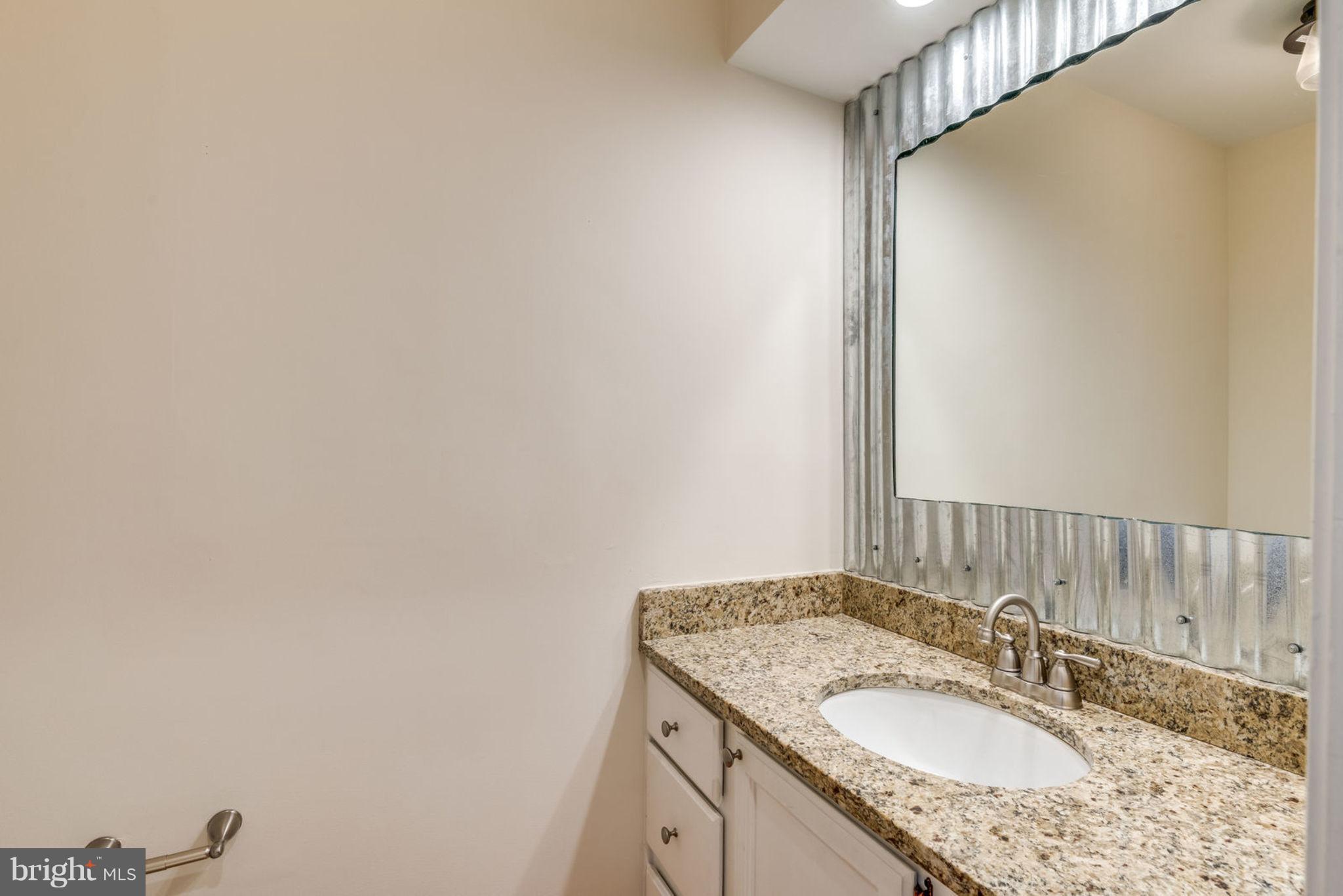1635 Stowe Road Reston, VA 20194 - Photo 14 of 29 Main Level Powder Room