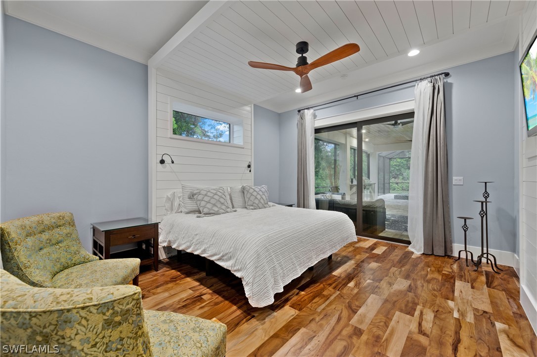 1606 Ardmore Road Fort Myers, FL 33901 - Photo 20 of 33 a bedroom with a large bed and a window