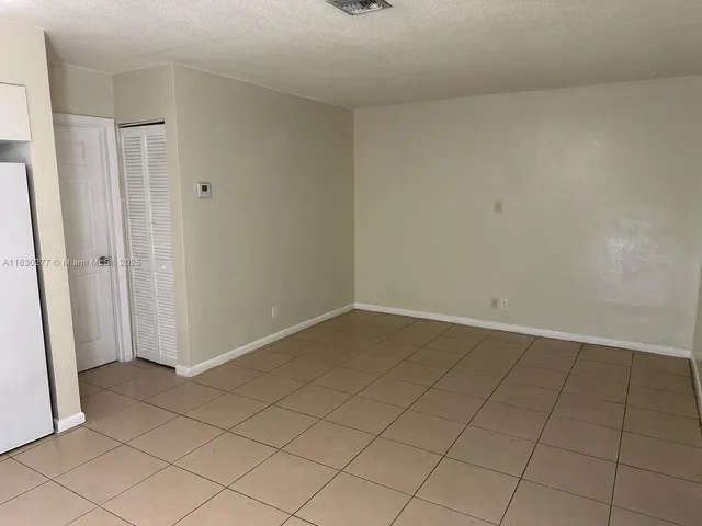 $1,350 | 214 Southeast 8th Street, Unit 5, Hallandale Beach, FL 33009