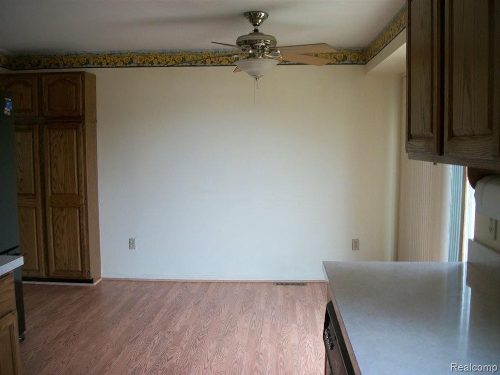 7160 Andersonville Road Clarkston, MI 48346 - Photo 7 of 20 AV DINING.JPG