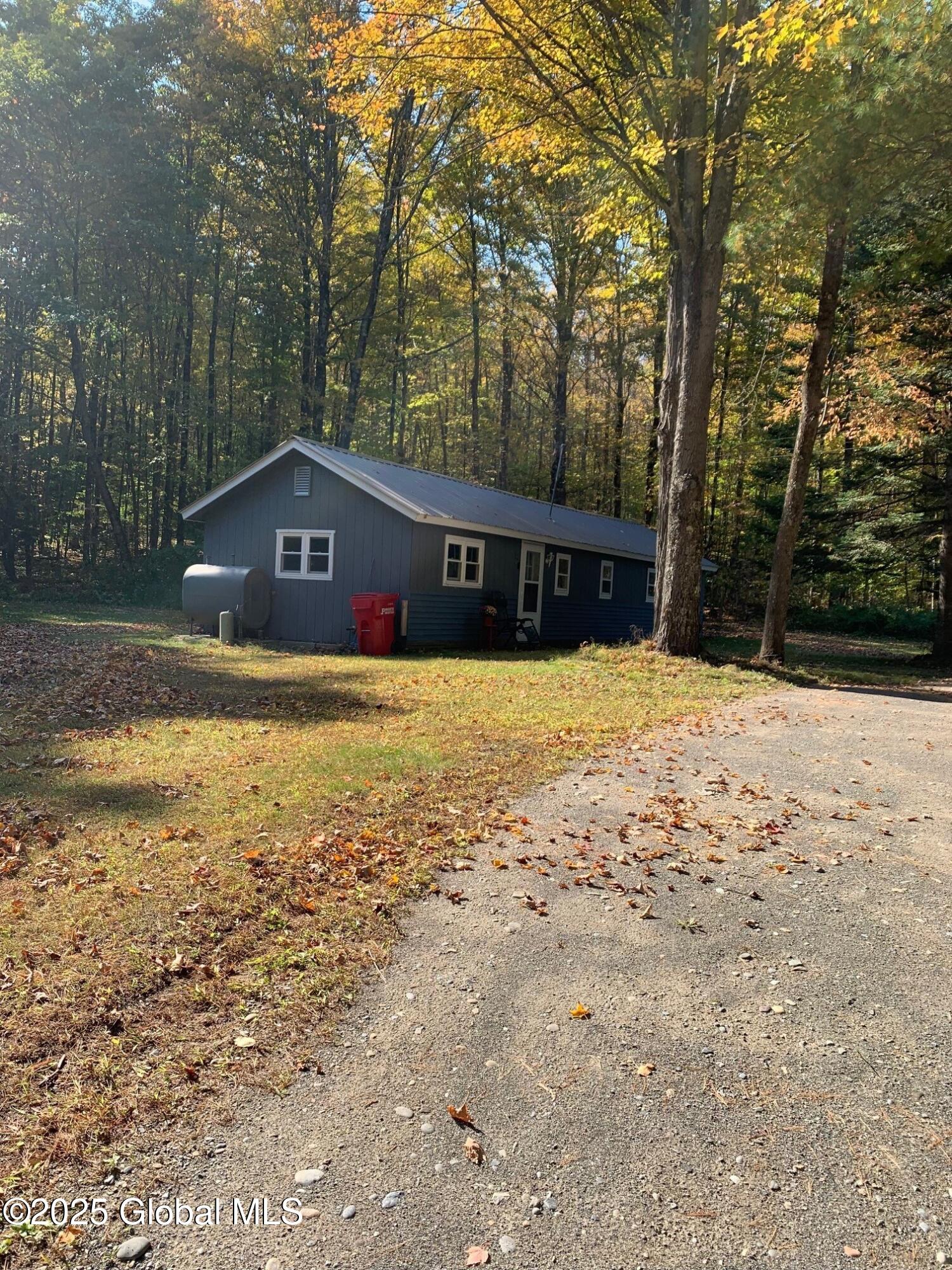 326 Middle Road Crown Point, NY 12928 - Photo 5 of 19 13