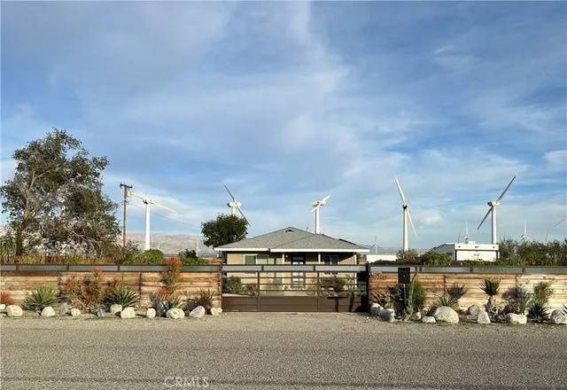 $2,800 | 19790 Cooper Road, Palm Springs, CA 92262