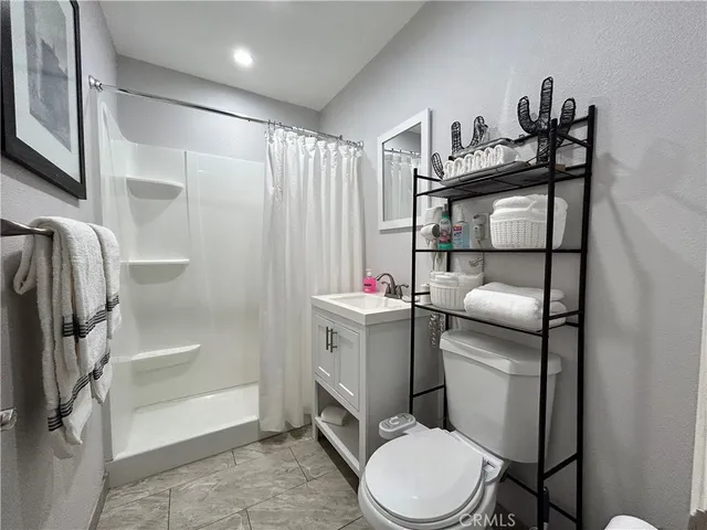 $2,800 | 19790 Cooper Road, Palm Springs, CA 92262