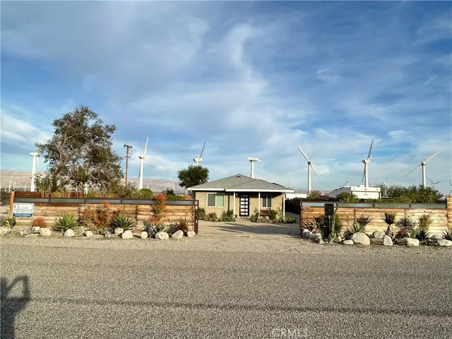 $2,800 | 19790 Cooper Road, Palm Springs, CA 92262