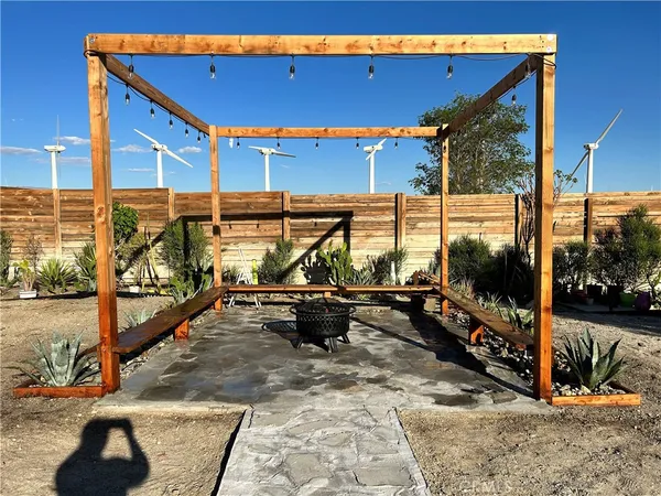 $2,800 | 19790 Cooper Road, Palm Springs, CA 92262