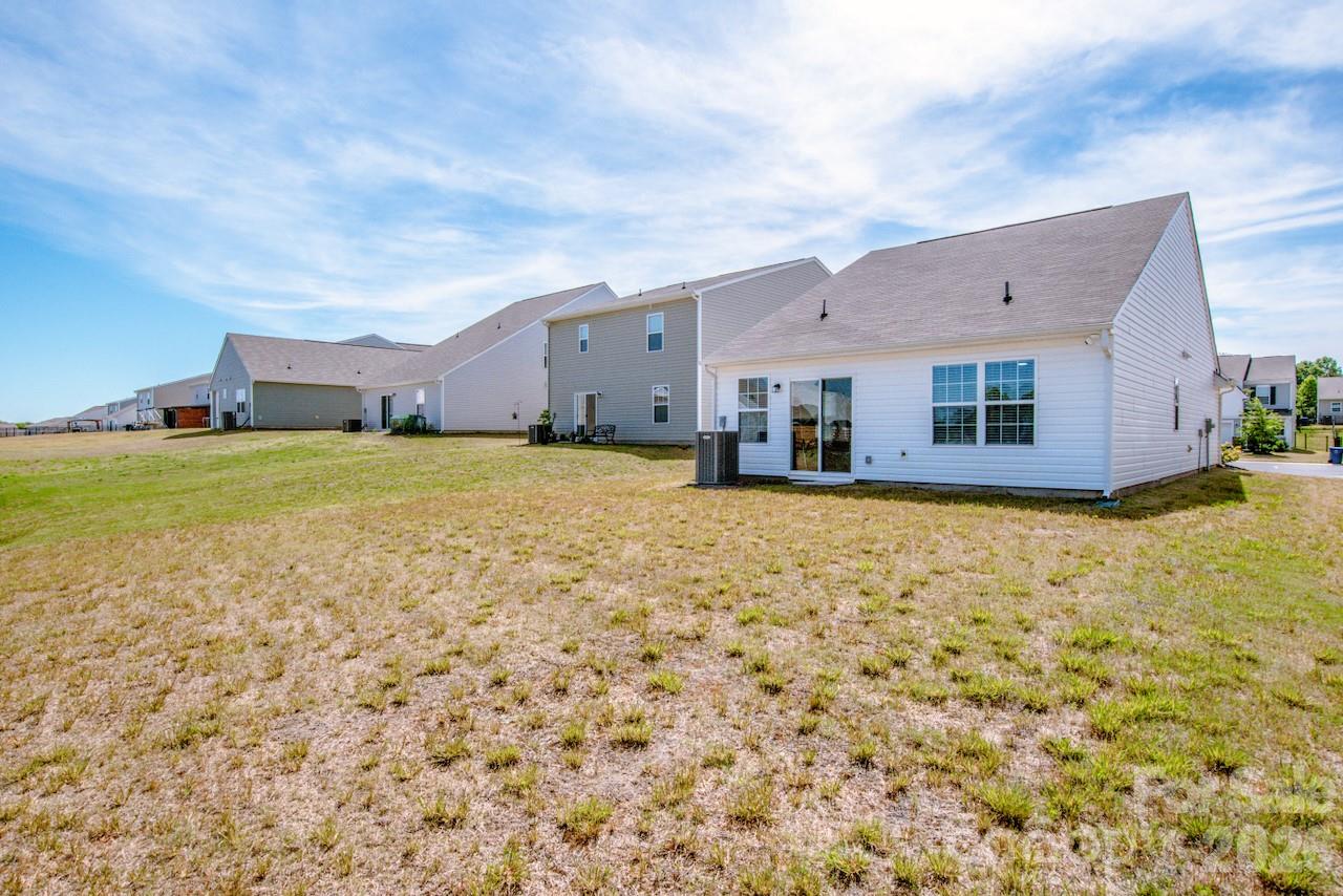 2742 Legacy Ridge Lane Catawba, NC 28609 - Photo 8 of 36