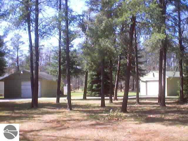 6586 Kemp Road Hale, MI 48739 - Photo 5 of 9 1753827-4.JPG