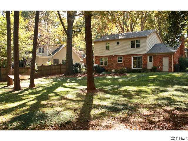 6033 Gate Post Road Charlotte, NC 28211 - Photo 15 of 16 Gallery Image 15