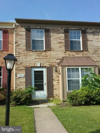 $2,400 | 2753 Bixby Road, Woodbridge, VA 22193